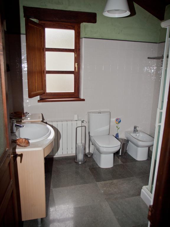 Casa Rural La Cabana Del Valleyu Sotres Δωμάτιο φωτογραφία
