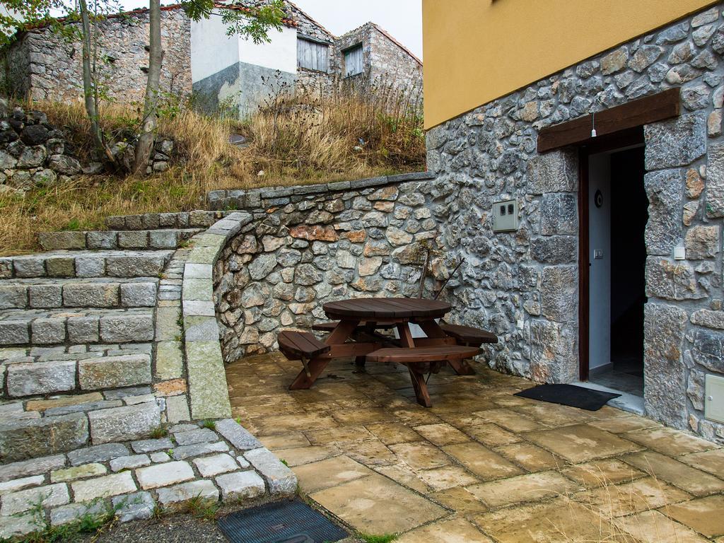 Casa Rural La Cabana Del Valleyu Sotres Εξωτερικό φωτογραφία